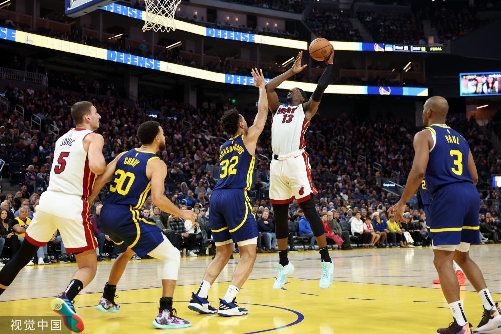 的社会背景 的社会背景