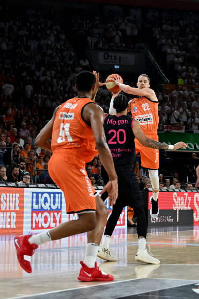 也使整个体 也使整个体