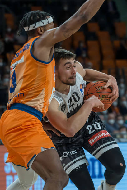 突破巴萨门 突破巴萨门